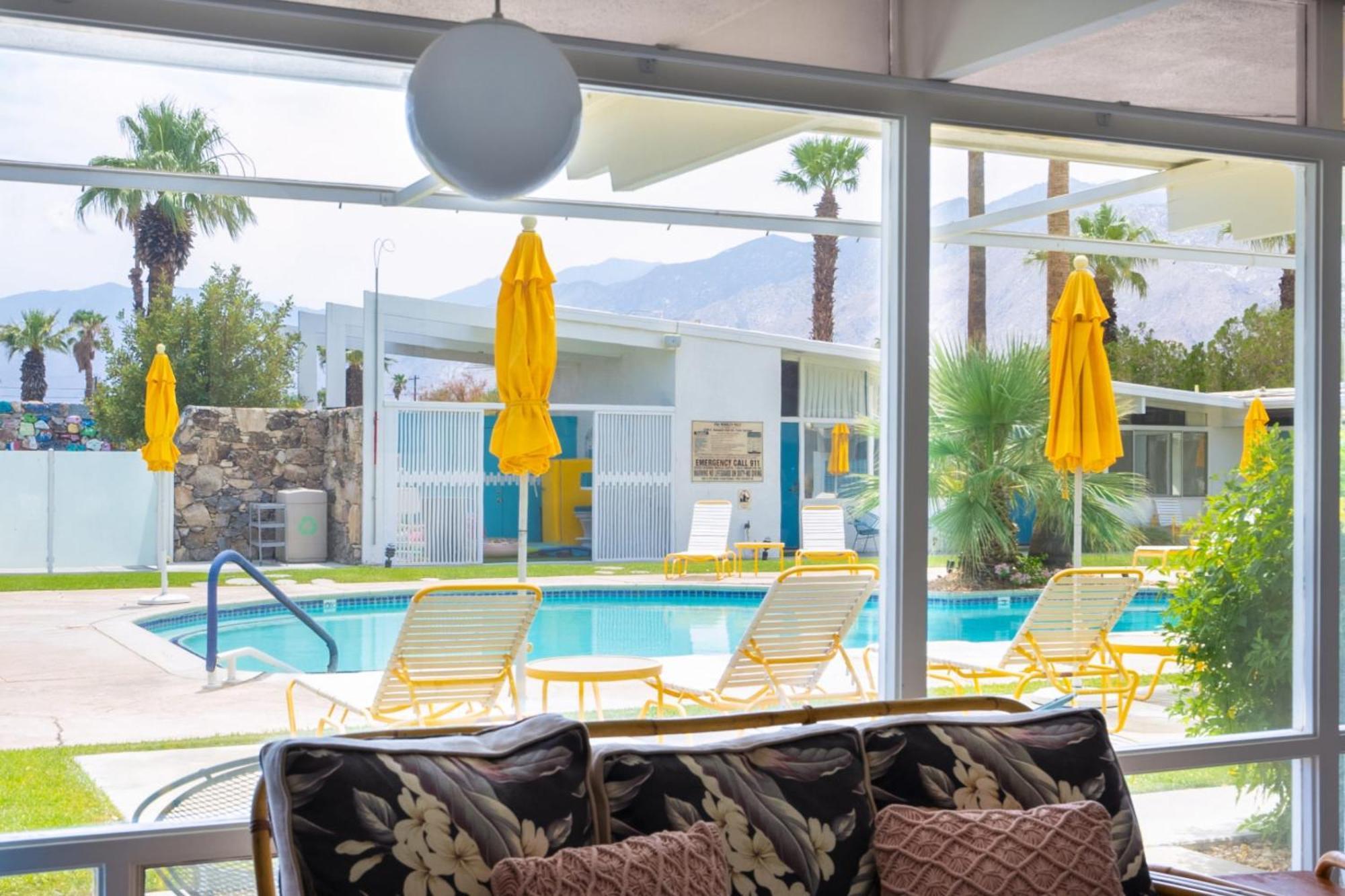 The Monkey Tree Hotel Buyout By Avantstay Entire Hotel Buyout Funky Rooms W Modern Amenities Palm Springs Luaran gambar