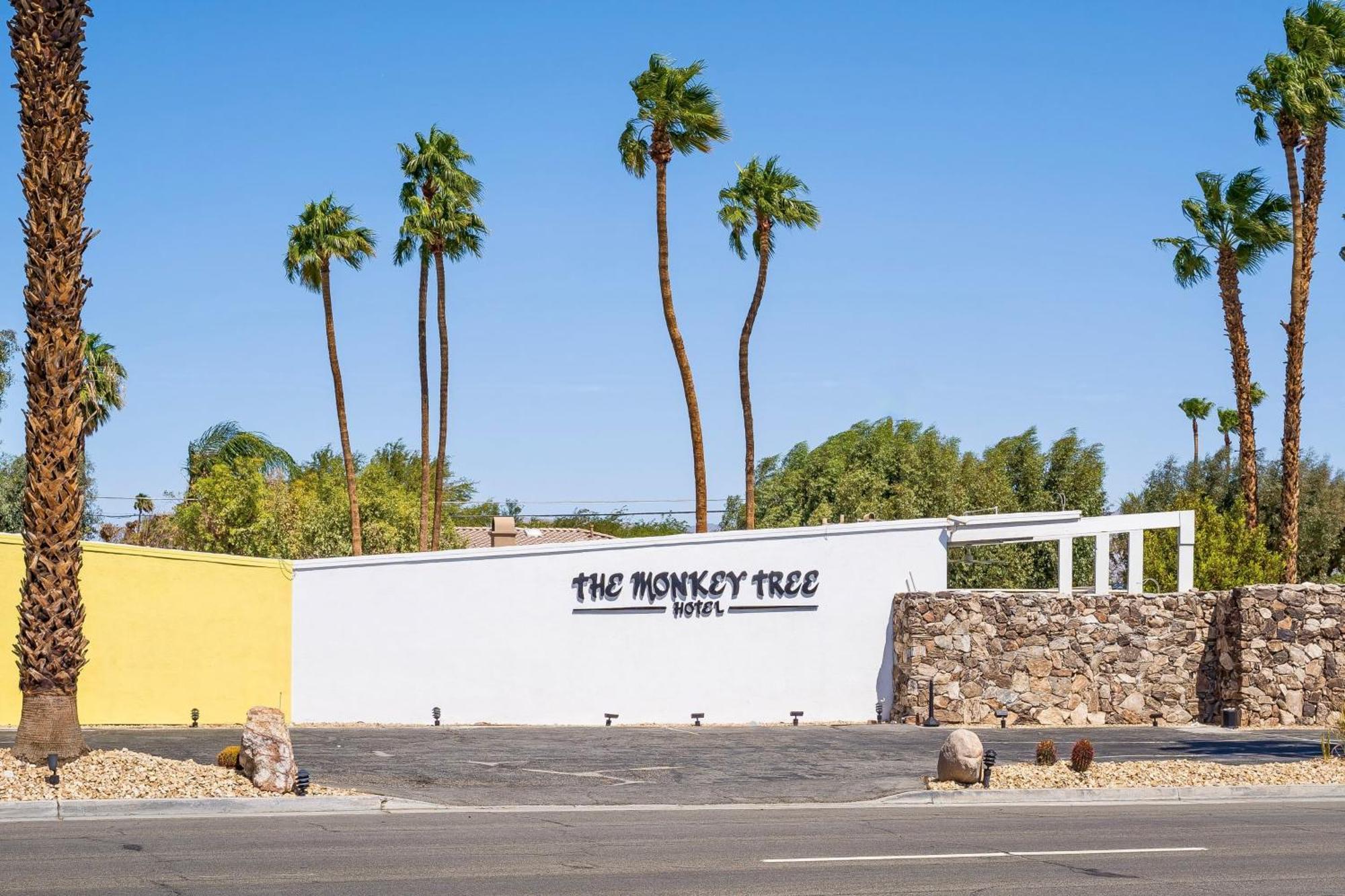 The Monkey Tree Hotel Buyout By Avantstay Entire Hotel Buyout Funky Rooms W Modern Amenities Palm Springs Luaran gambar